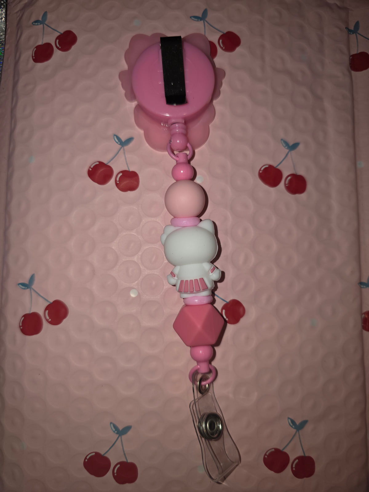 Hk beaded retractable badge reel